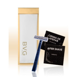 Shaving kit 3 pieces in a case 