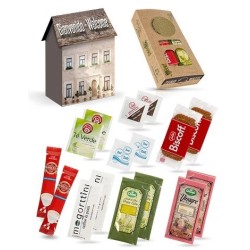 Confezione da 30 Kit Alimentari in Scatola Casetta | con Zucchero, Caffè, Tè, Olio d’Oliva e Condimenti
